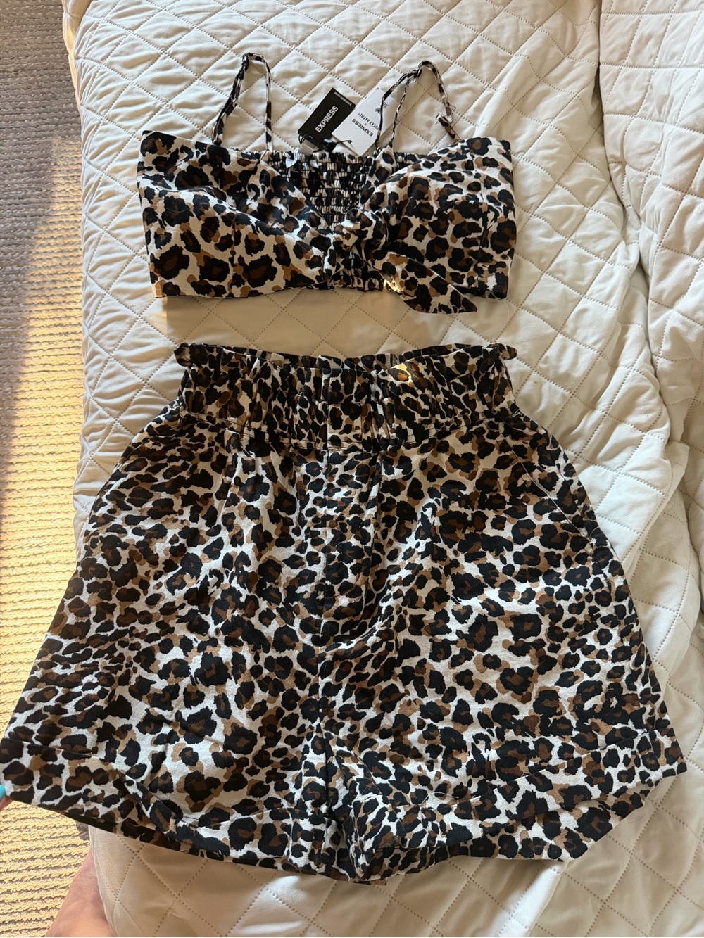 Express Leopard Print Set - Picture 9 of 15